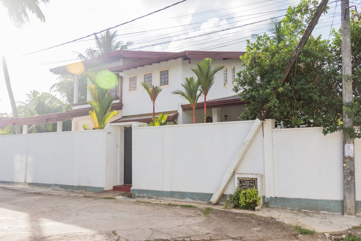 Ja-Ela Serenity Villa exterior